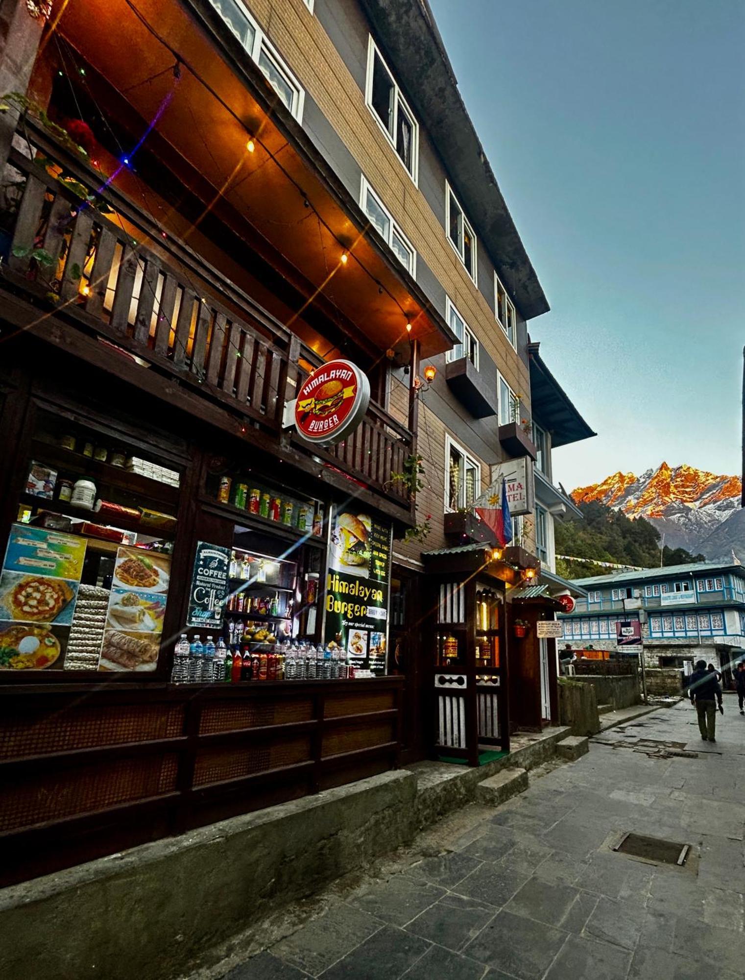 Lama Hotel - Cafe De Himalaya Lukla エクステリア 写真