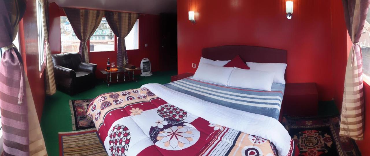 Lama Hotel - Cafe De Himalaya Lukla エクステリア 写真